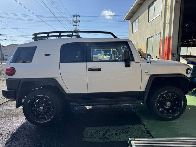Toyota FJ CRUISER 2013