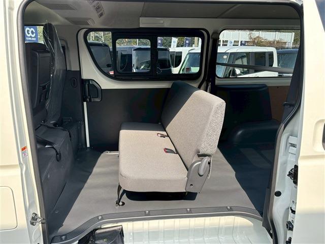Toyota HIACE VAN 2026