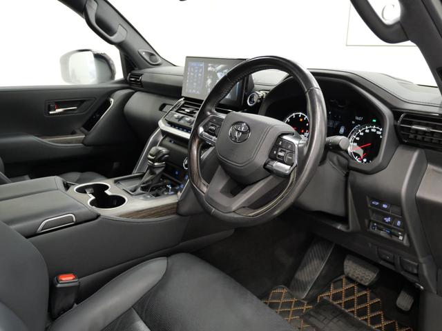 Toyota LAND CRUISER 2023