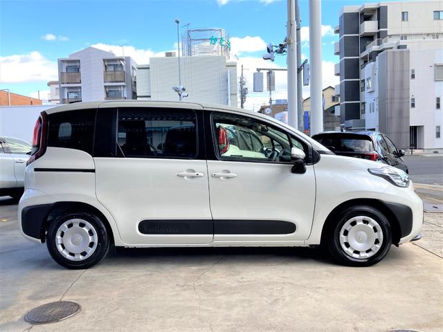 Toyota SIENTA 2025
