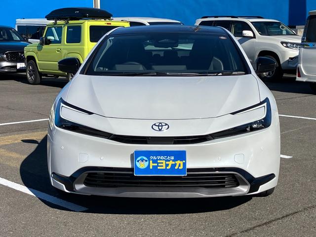 Toyota PRIUS 2025