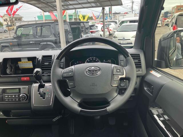 Toyota HIACE VAN 2025