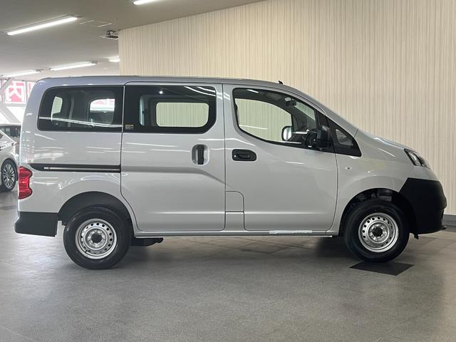 Nissan NV200 VANETTE VAN 2025