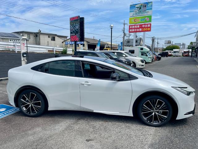 Toyota PRIUS 2025