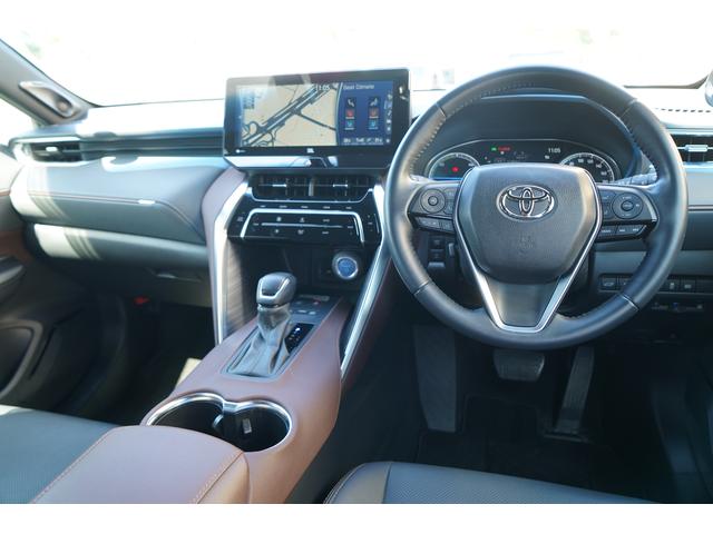 Toyota HARRIER HYBRID 2022