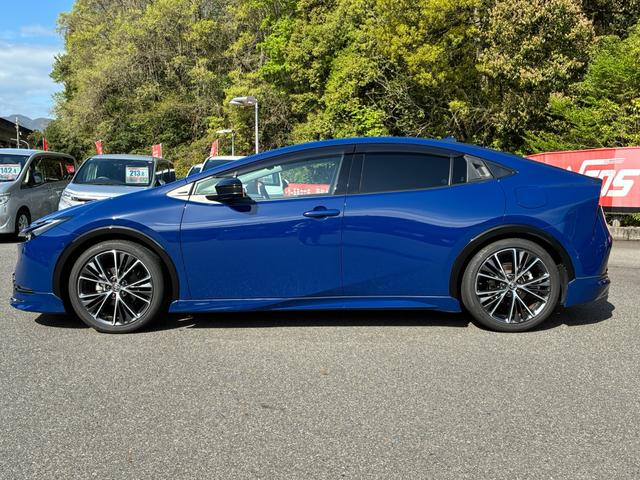 Toyota PRIUS 2023
