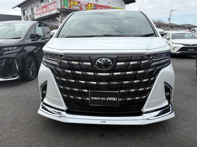 Toyota ALPHARD HYBRID 2024