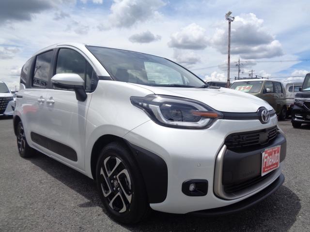 Toyota SIENTA 2025