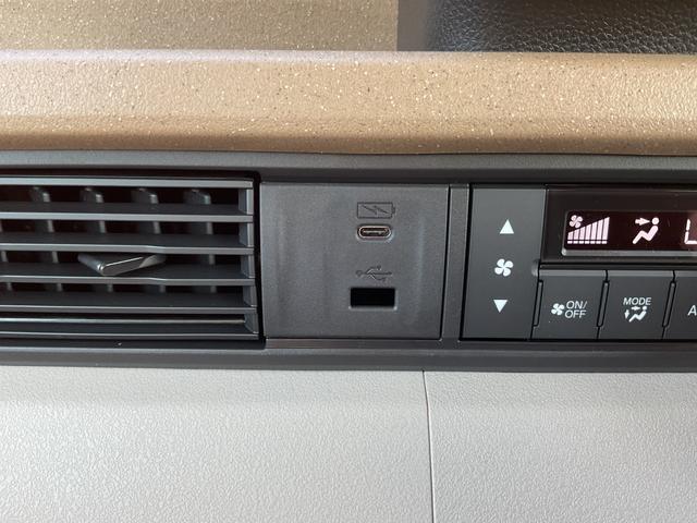 Honda N-BOX 2024