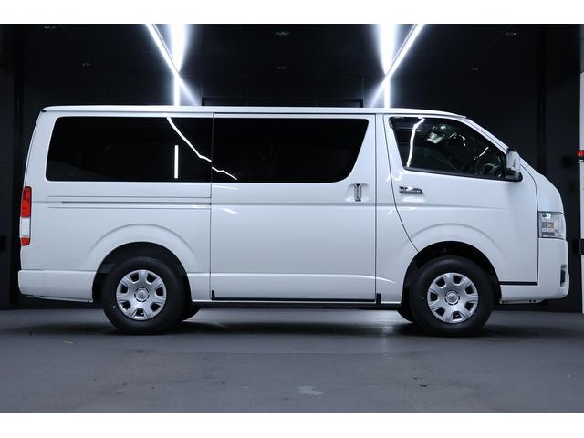 Toyota HIACE VAN 2025