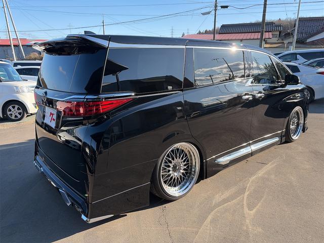 Toyota ALPHARD 2024