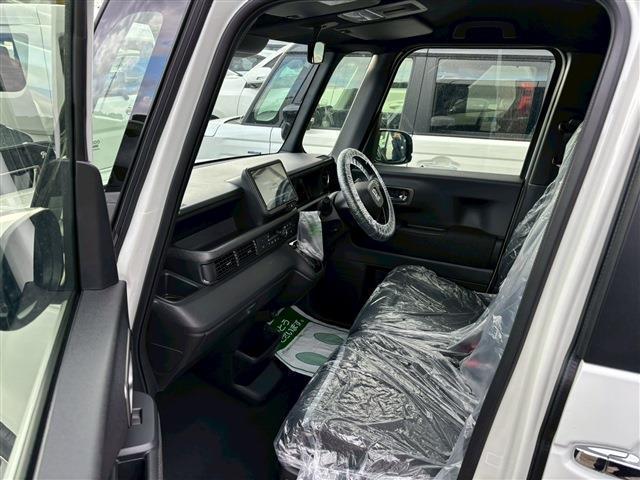 Honda N-BOX CUSTOM 2025