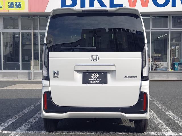 Honda N-BOX CUSTOM 2026
