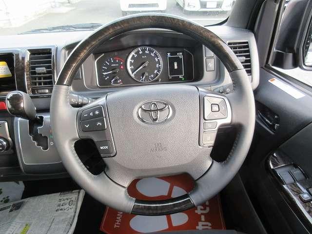 Toyota HIACE VAN 2025