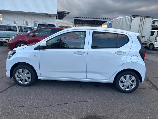 Daihatsu MIRA E:S 2025