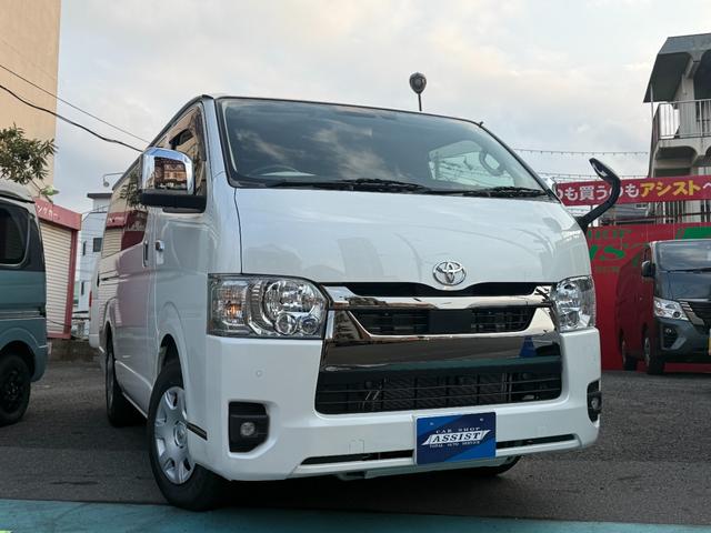 Toyota HIACE VAN 2024
