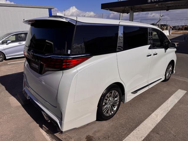 Toyota ALPHARD 2025