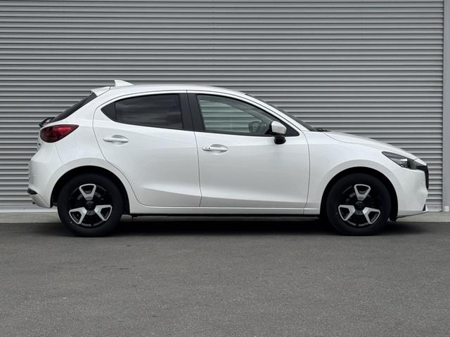 Mazda MAZDA2 2024