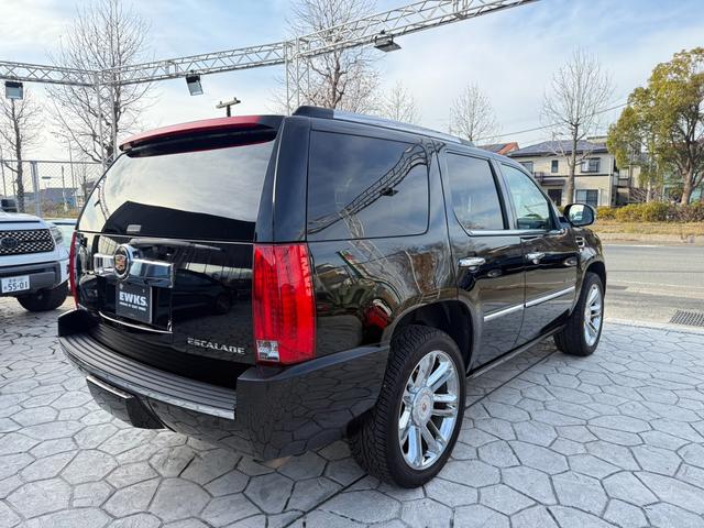 Cadillac CADILLAC ESCALADE 2013