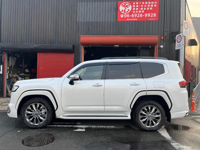 Toyota LAND CRUISER 2024