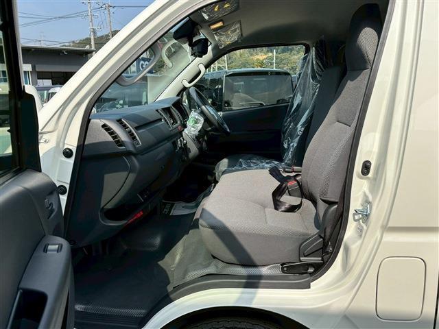 Toyota HIACE VAN 2026