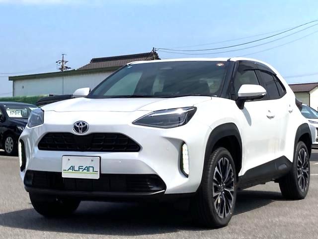 Toyota YARIS CROSS 2025