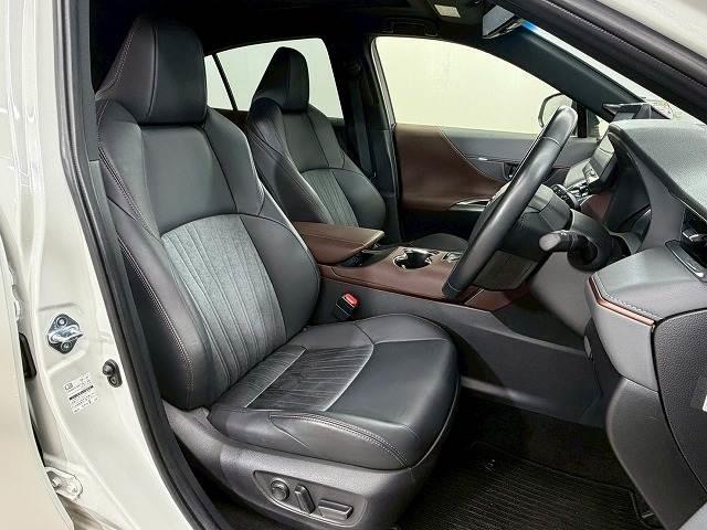 Toyota HARRIER HYBRID 2022