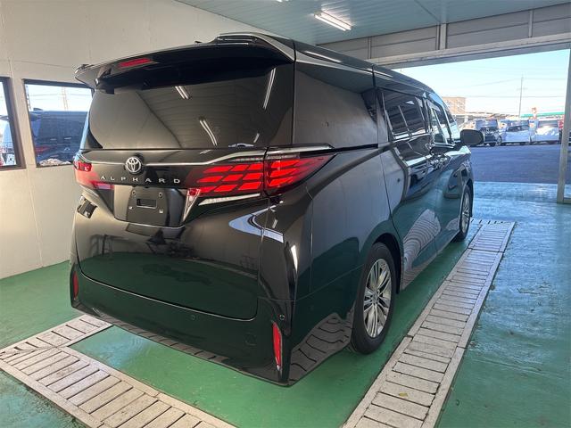 Toyota ALPHARD 2024