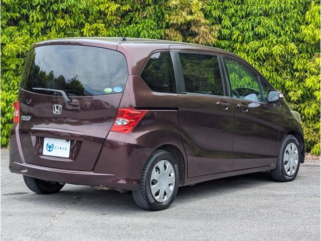 Honda FREED 2011