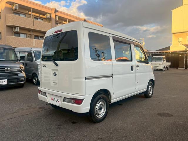 Toyota PIXIS VAN 2018