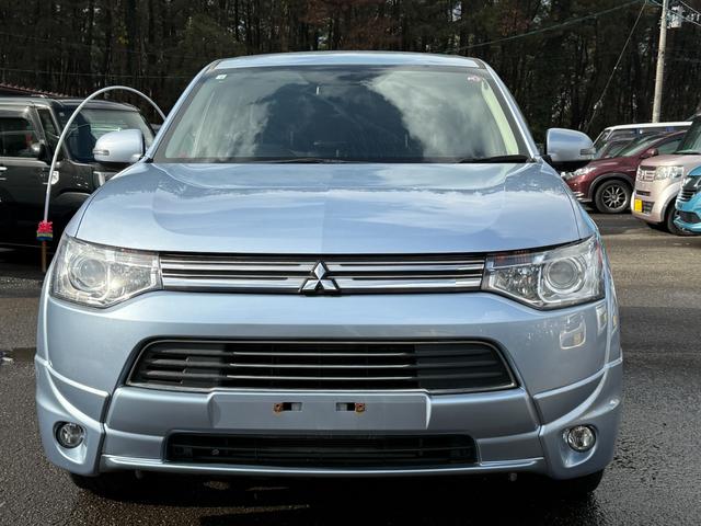 Mitsubishi OUTLANDER PHEV 2014