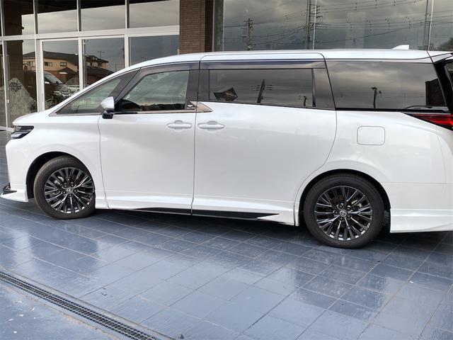 Toyota VELLFIRE HYBRID 2024