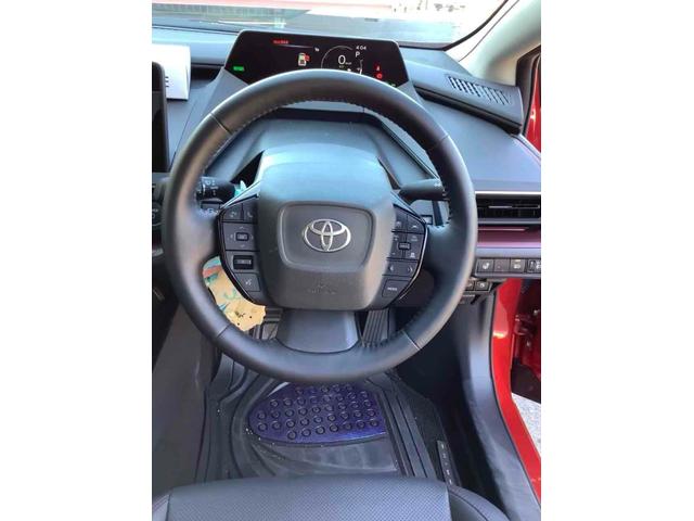 Toyota PRIUS 2024