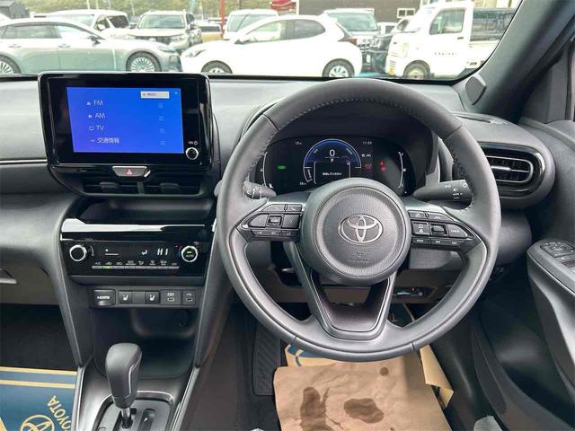 Toyota YARIS CROSS 2025