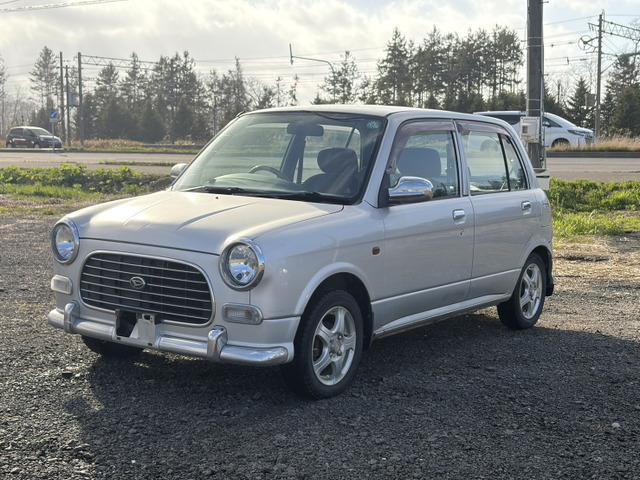 Daihatsu MIRA GINO 2000