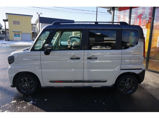 Suzuki SPACIA GEAR 2024