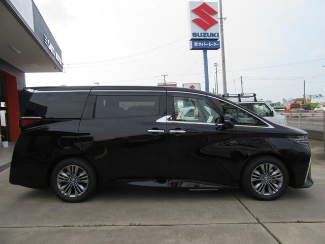 Toyota ALPHARD 2024