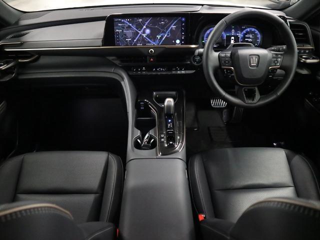 Toyota CROWN SPORT 2024