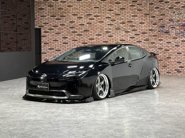 Toyota PRIUS 2023