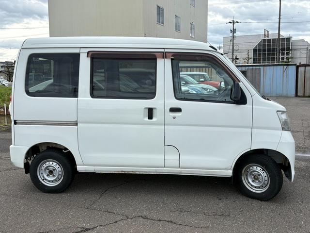 Daihatsu HIJET CARGO 2012