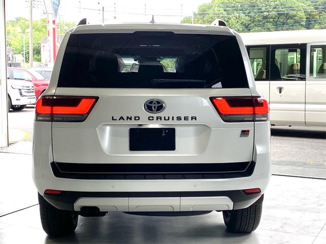 Toyota LAND CRUISER 2023