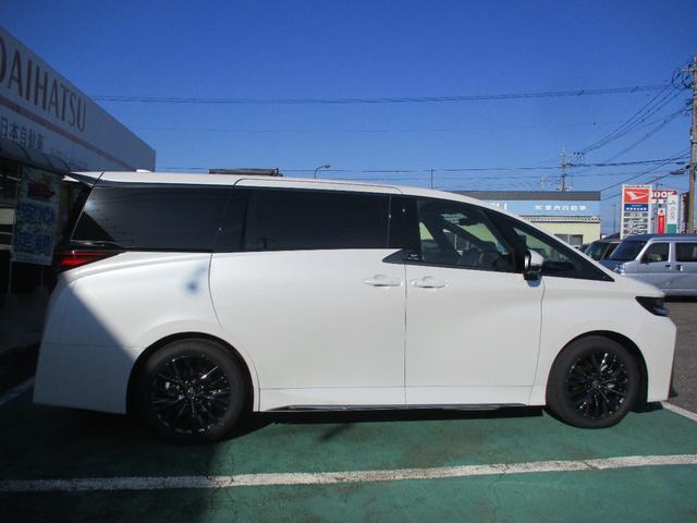 Toyota VELLFIRE 2025