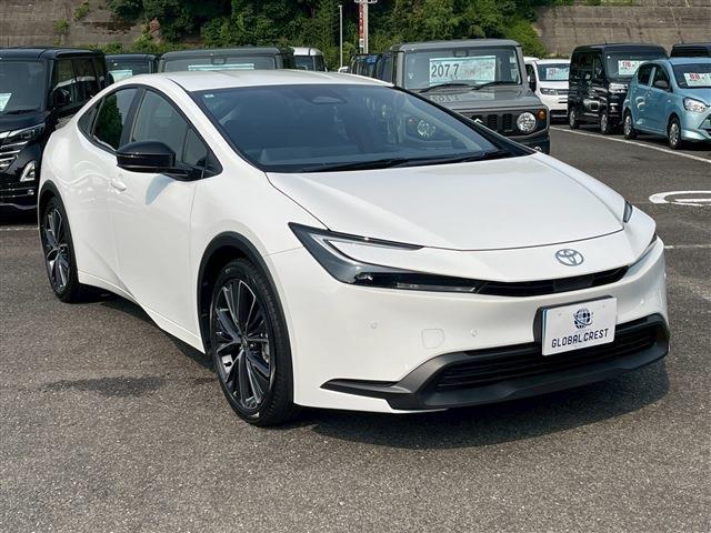 Toyota PRIUS 2025