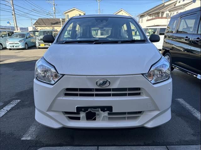 Daihatsu MIRA E:S 2025