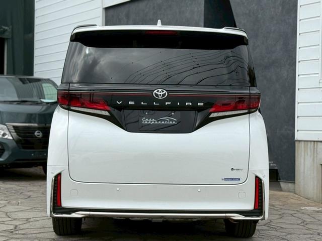 Toyota VELLFIRE HYBRID 2024