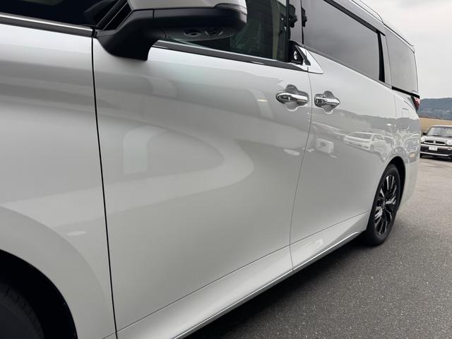 Toyota ALPHARD HYBRID 2025