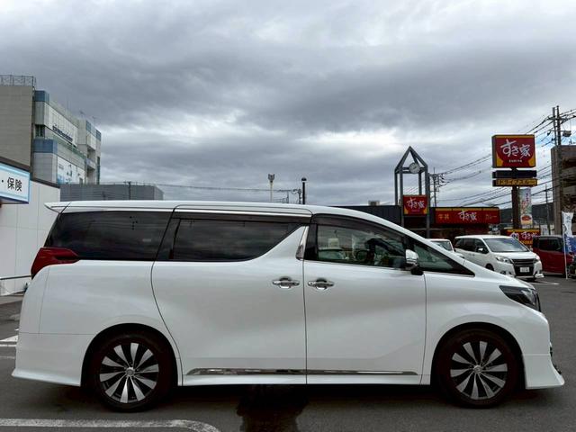 Toyota ALPHARD 2017