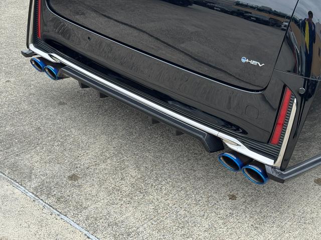 Toyota VELLFIRE HYBRID 2024