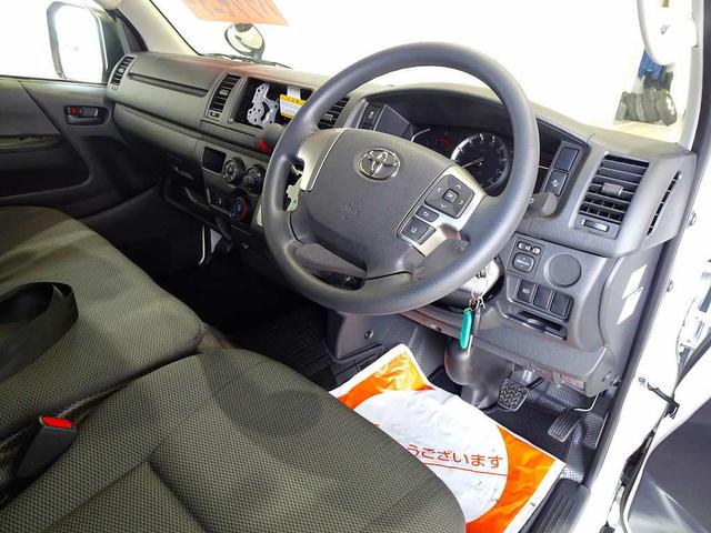 Toyota HIACE VAN 2025