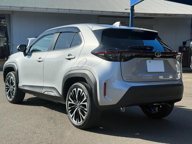 Toyota YARIS CROSS 2025